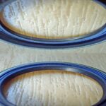 バイクのオイルシール挿入方向の正解を解説したアイキャッチ画像。刻印が外側という誤解と正しい見分け方の比較。