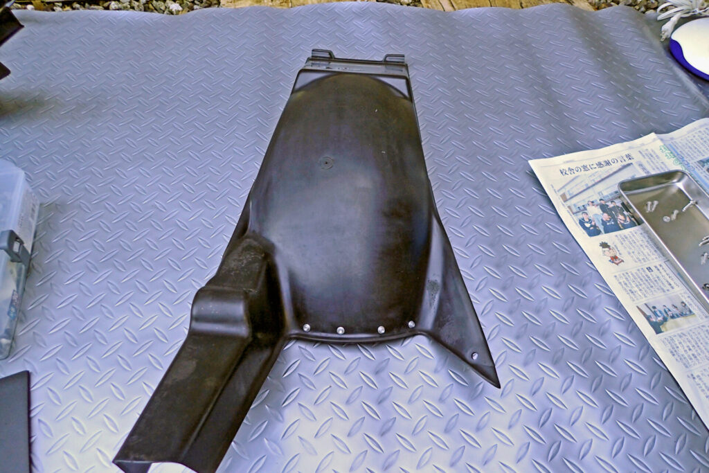 G650GSのホイールカバー,フロントセクション.