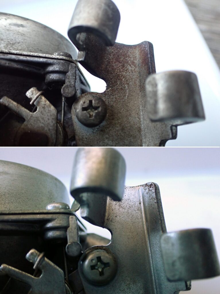 キャブレターの鉄製パーツに付着したサビに対する重曹ブラストの施工結果。サビが大幅に軽減され、洗浄効果の高さがわかる