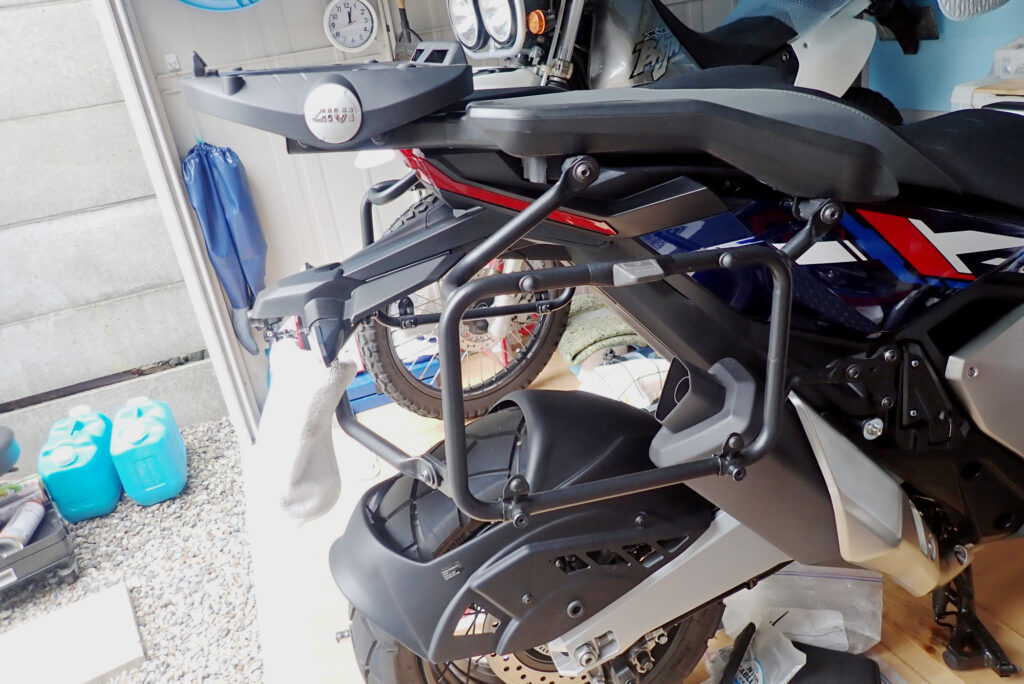 Right side view of GIVI PLO1188MK side case holder fully tightened on Honda X-ADV