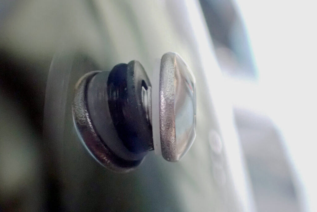 Windscreen mounting bolt with rubber and plastic washers on Honda X-ADV